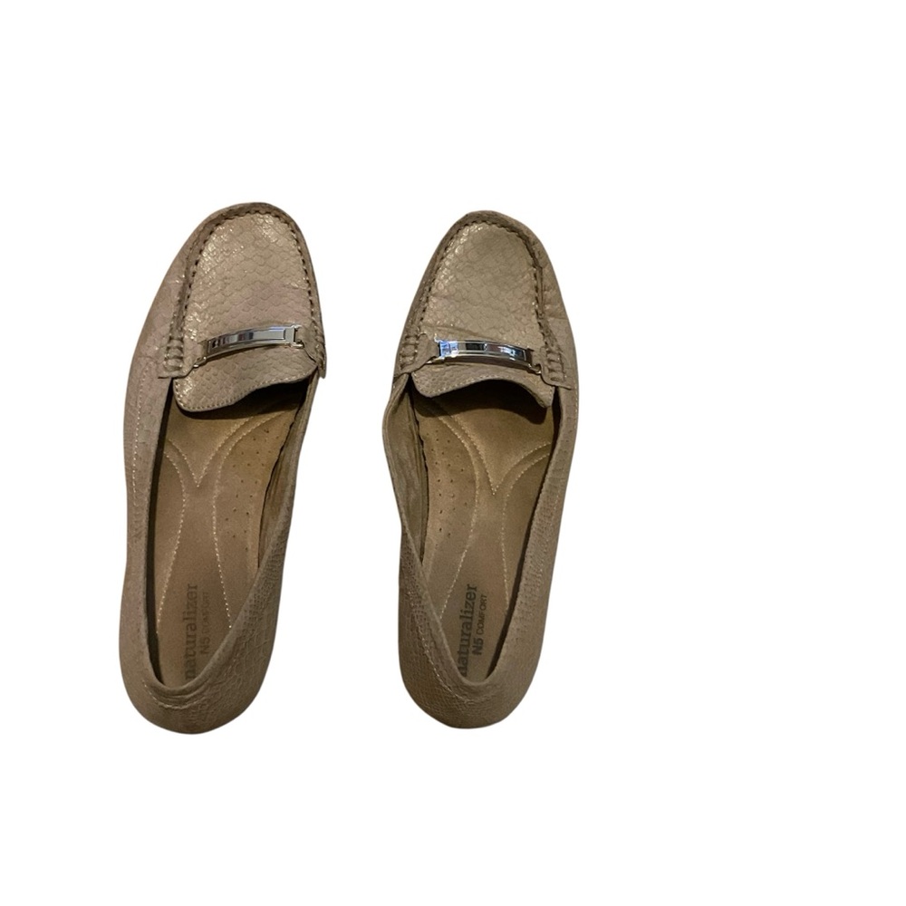 Naturalizer Tan Flats Comfortable Loafers